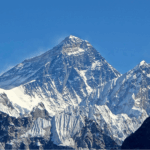 Würdest du 8848m hoch klettern können?